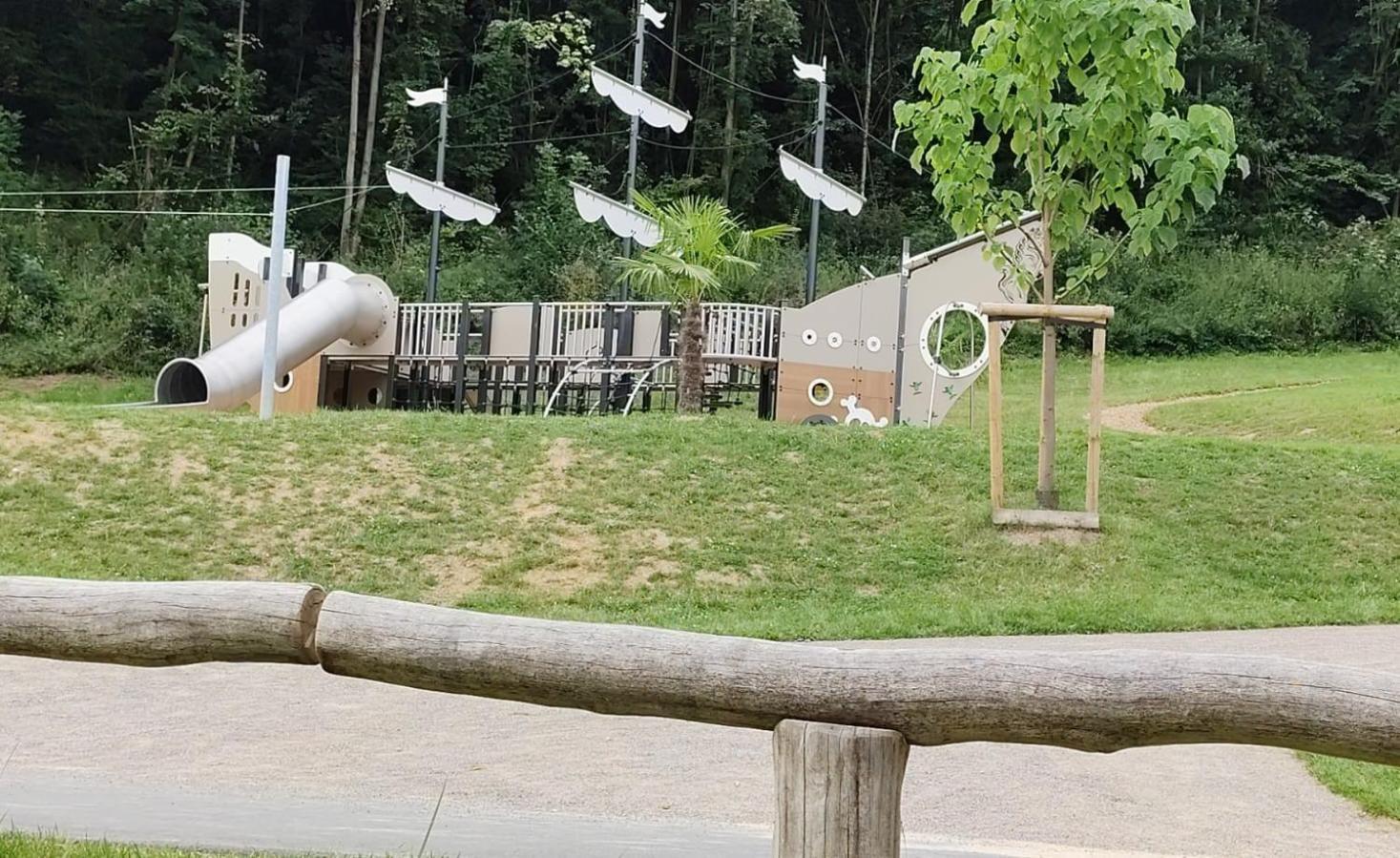 Yalet Ferienhaus 2 Appartementen Vlakbij Willingen Brilon-Wald Luaran gambar